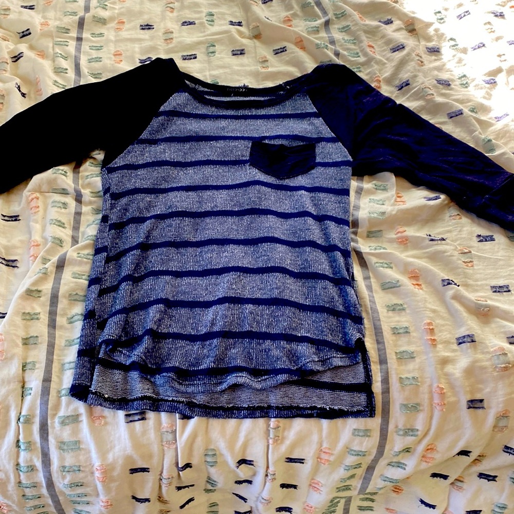 Paper Moon 3/4 sleeve knit shirt